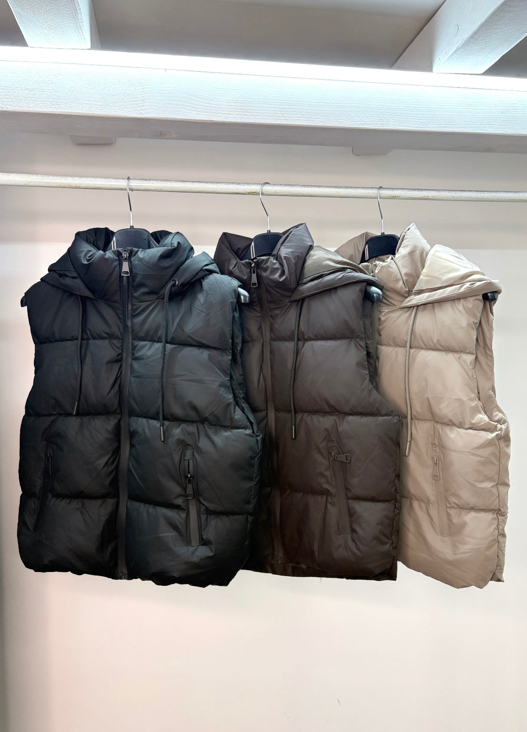 Gilet top quality con cappuccio