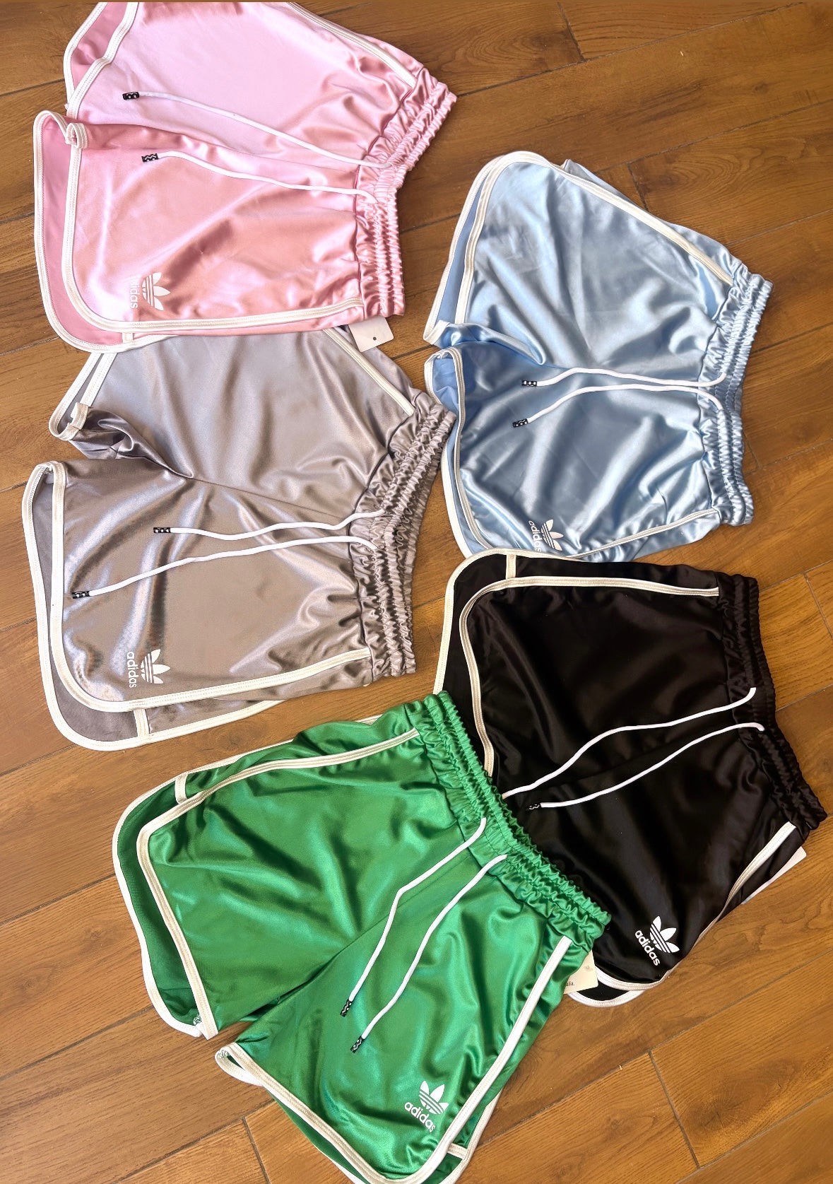 Pantaloncini in raso