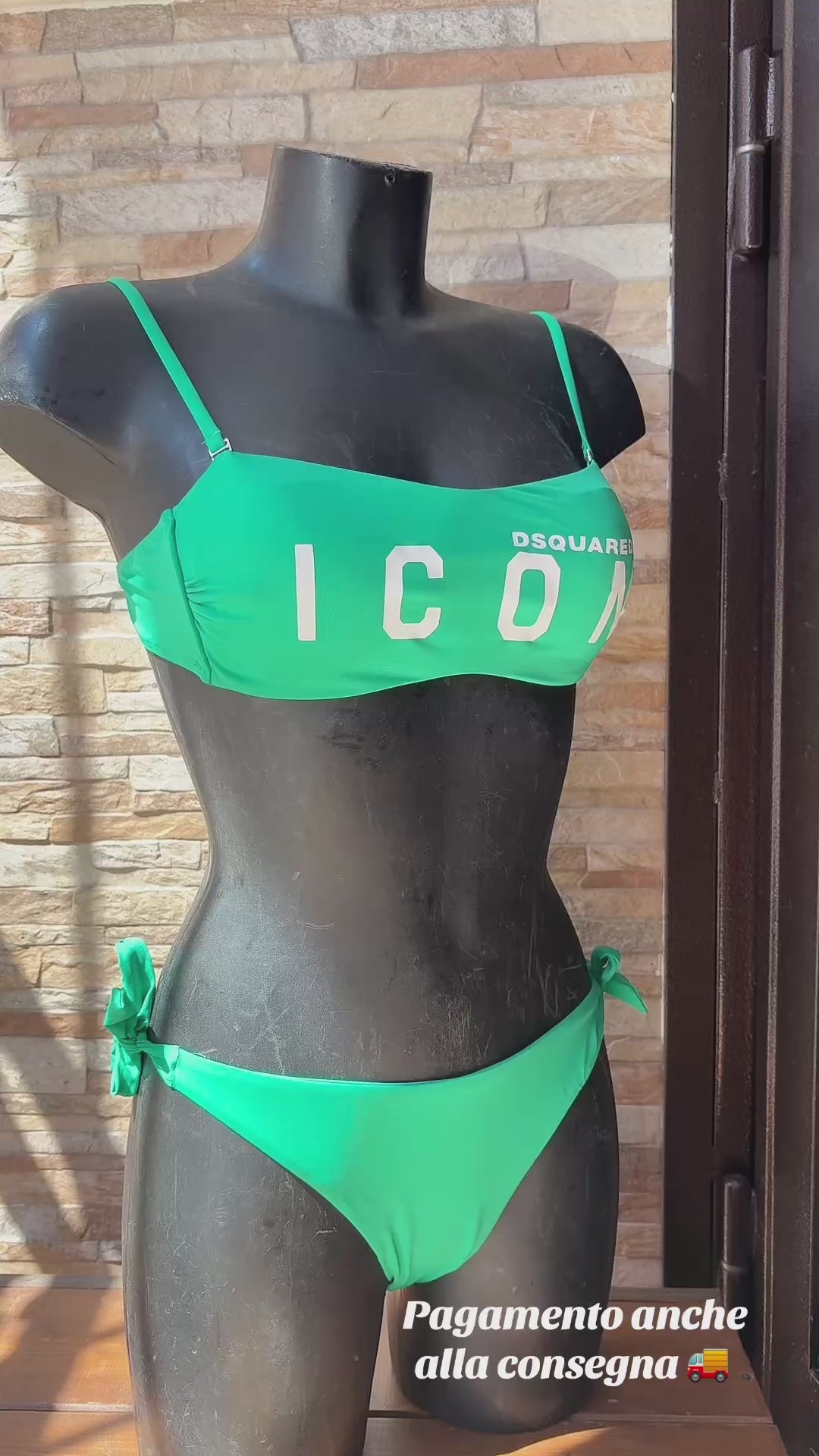 Costume