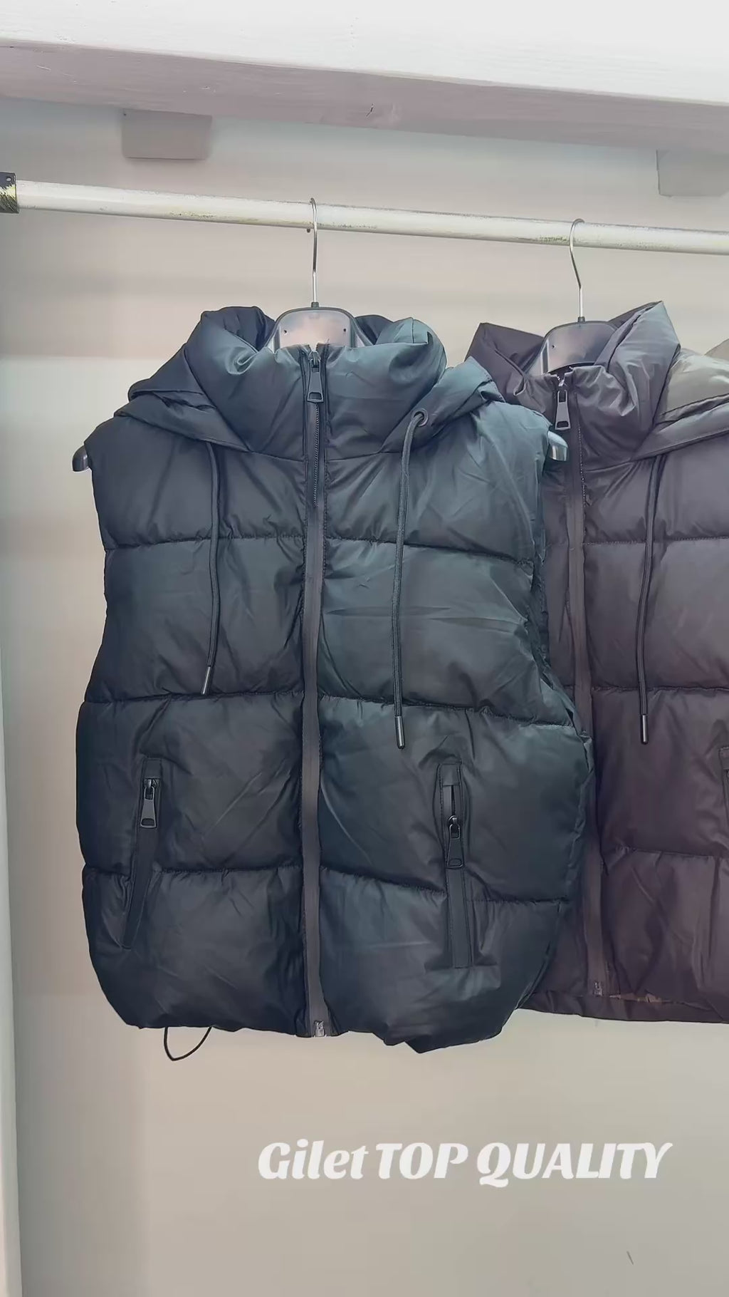 Gilet top quality con cappuccio
